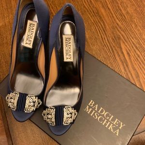 NIB badgley mischka shoes navy pumps
